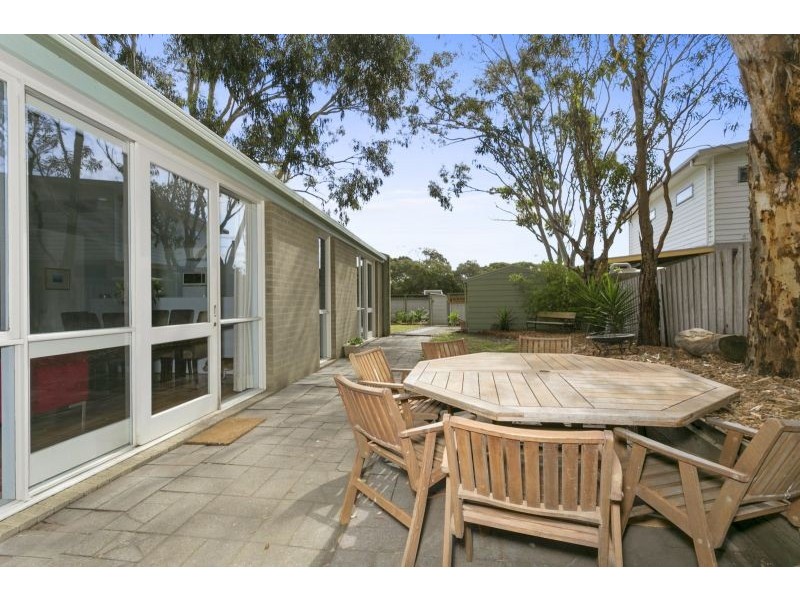 136 Wallington Road, Ocean Grove VIC 3226
