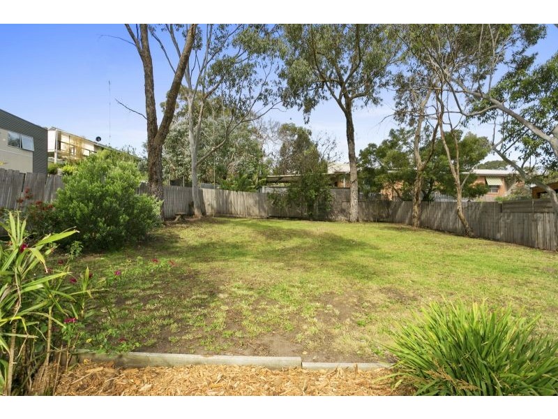 136 Wallington Road, Ocean Grove VIC 3226