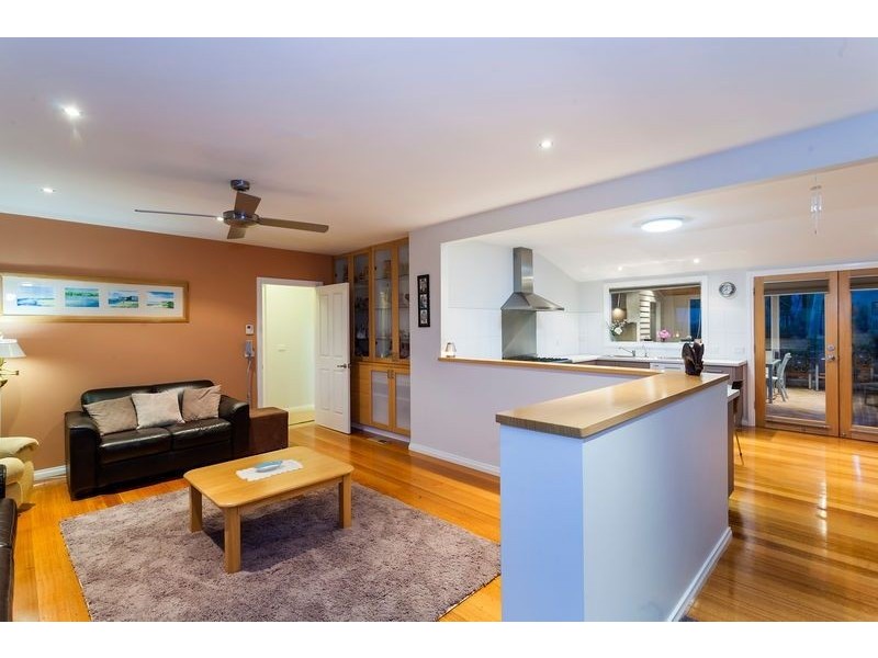 34 Wallington Road (Cnr The Parade), Ocean Grove VIC 3226