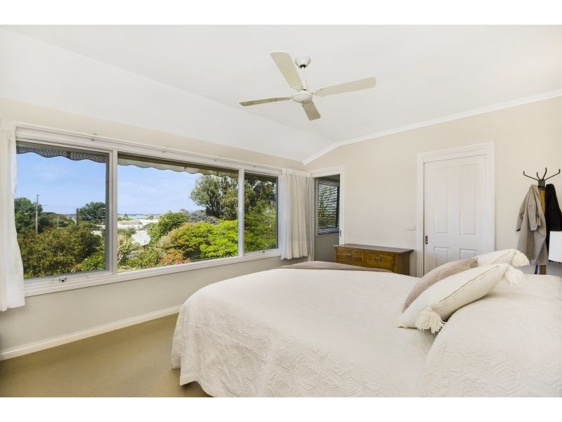 34 Wallington Road (Cnr The Parade), Ocean Grove VIC 3226