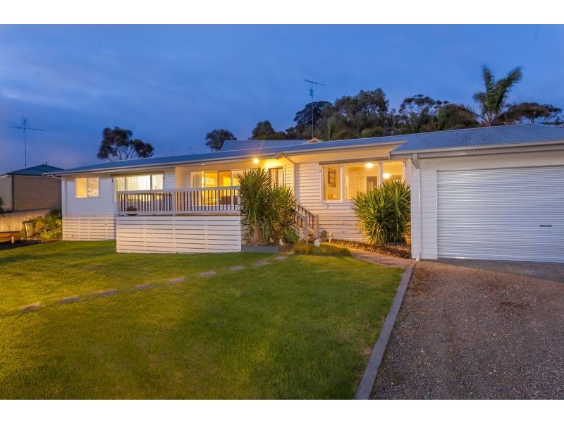 34 Wallington Road (Cnr The Parade), Ocean Grove VIC 3226