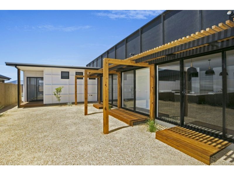 42 Cockle Crescent, Point Lonsdale VIC 3225