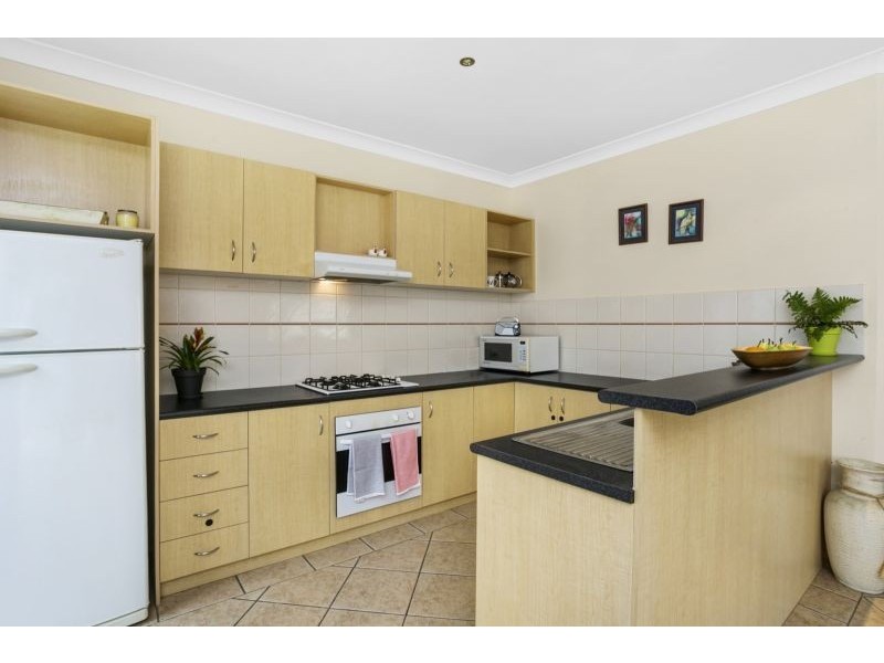 8 Lakeside Place, Ocean Grove VIC 3226