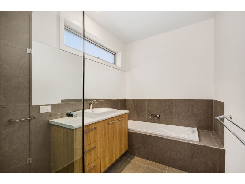 2/103 Madeley Street, Ocean Grove VIC 3226