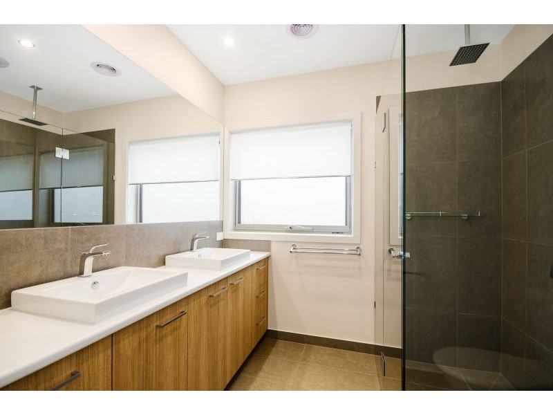 2/103 Madeley Street, Ocean Grove VIC 3226