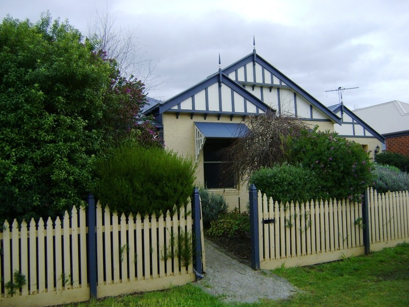 9 Melanie Place, Ocean Grove VIC 3226