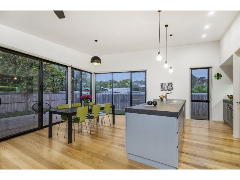 8 Coogee Court, Barwon Heads VIC 3227