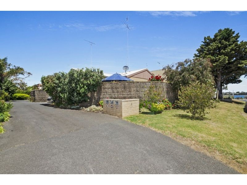 1/8 Guthridge Street, Ocean Grove VIC 3226