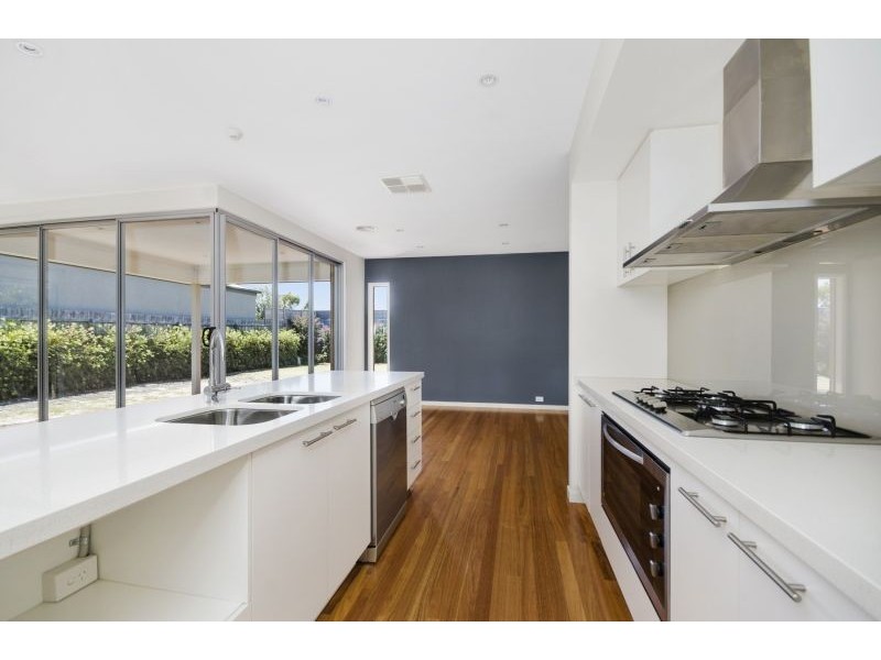 27 Holburn Rise, Ocean Grove VIC 3226