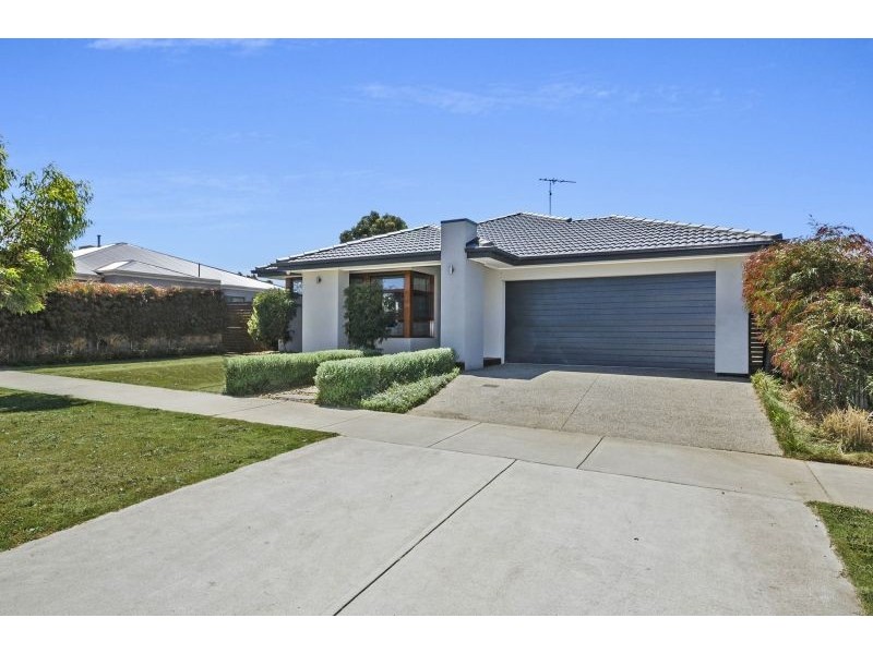 27 Holburn Rise, Ocean Grove VIC 3226