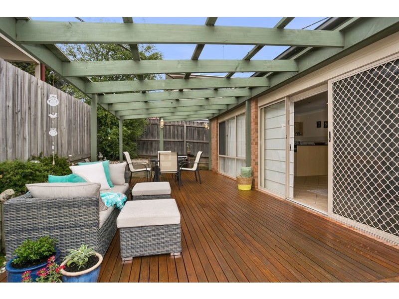 8 Lakeside Ave, Ocean Grove VIC 3226