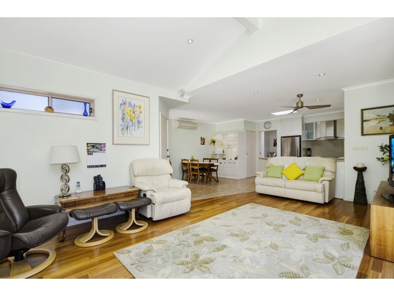1/8 Guthridge Street, Ocean Grove VIC 3226