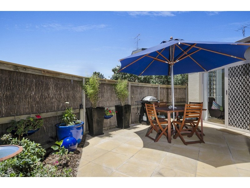 1/8 Guthridge Street, Ocean Grove VIC 3226