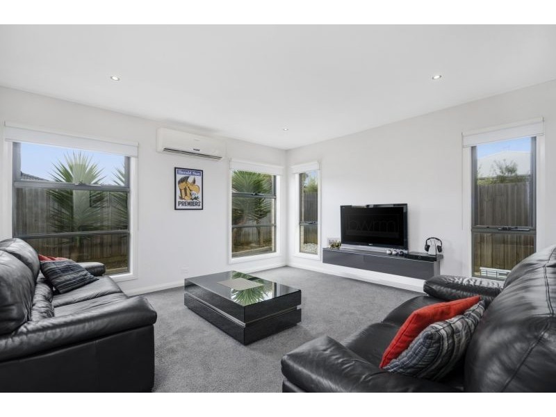 2/23 Penleigh Crescent, Ocean Grove VIC 3226