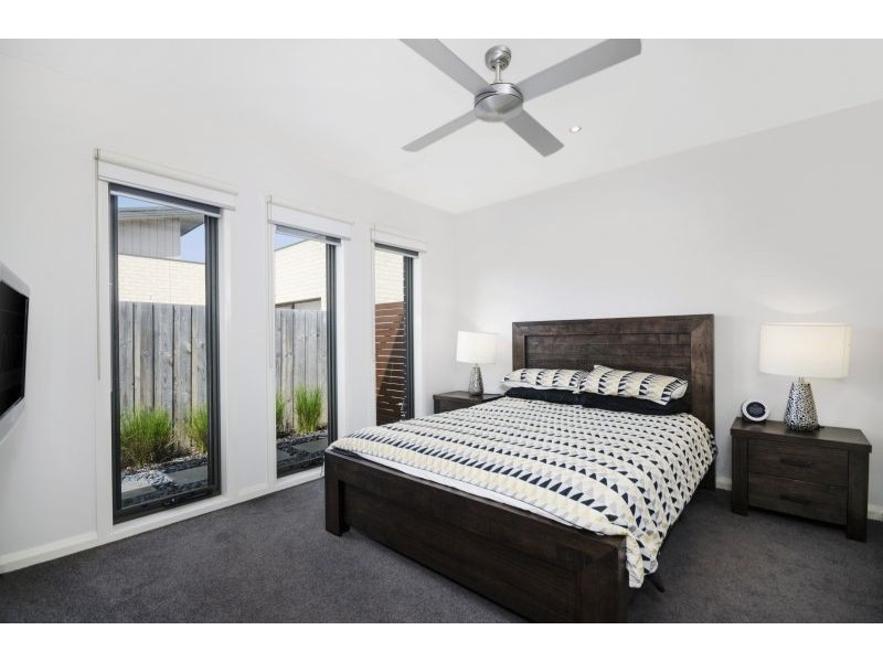 2/23 Penleigh Crescent, Ocean Grove VIC 3226