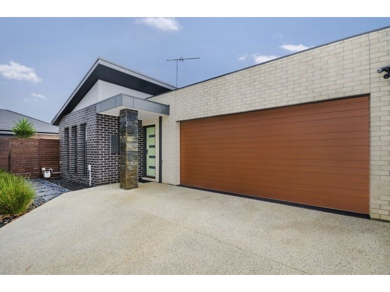 2/23 Penleigh Crescent, Ocean Grove VIC 3226