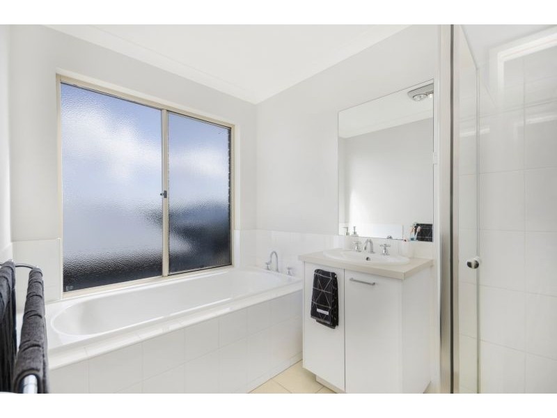 18 Roebourne Street, Ocean Grove VIC 3226