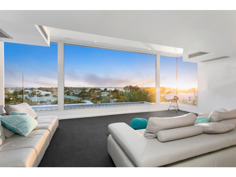 13 The Parade, Ocean Grove VIC 3226