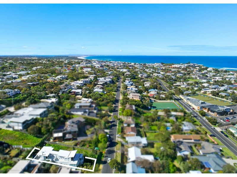 13 The Parade, Ocean Grove VIC 3226