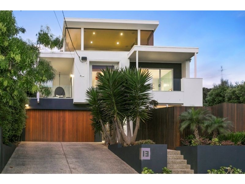 13 The Parade, Ocean Grove VIC 3226