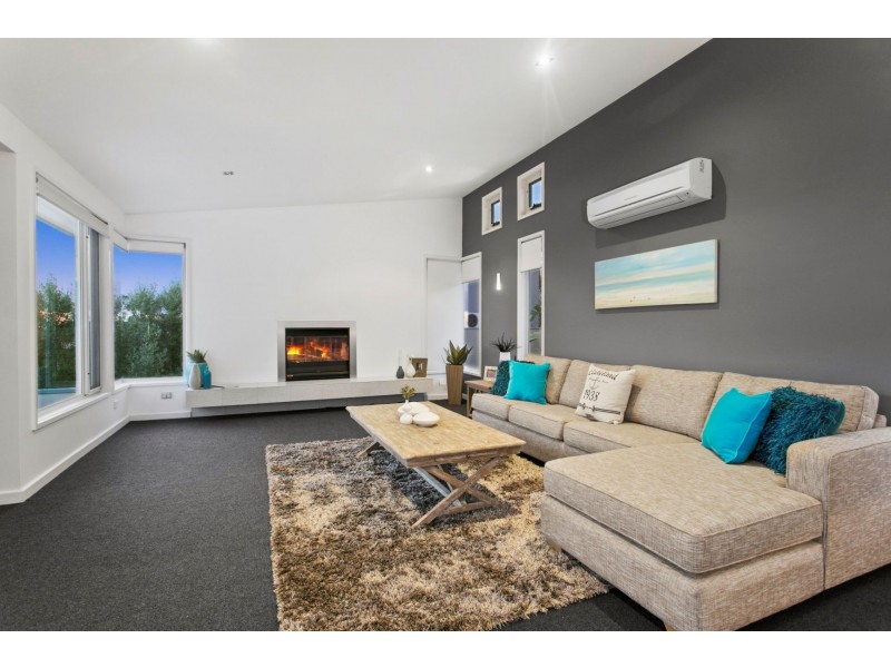 13 The Parade, Ocean Grove VIC 3226