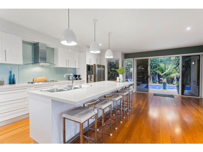 13 The Parade, Ocean Grove VIC 3226