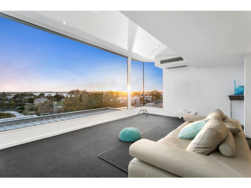 13 The Parade, Ocean Grove VIC 3226