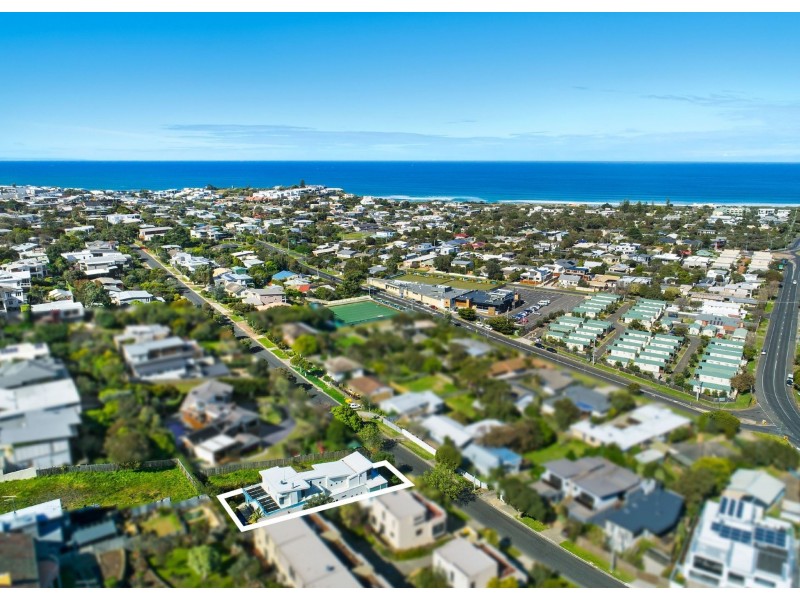 13 The Parade, Ocean Grove VIC 3226