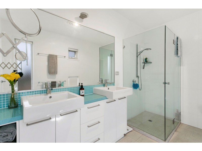 13 The Parade, Ocean Grove VIC 3226