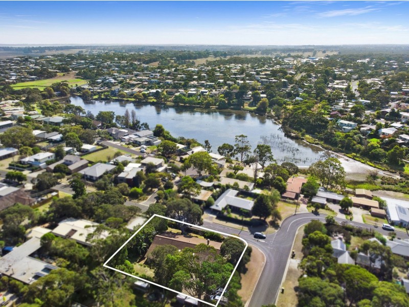 2 Mann Street, Ocean Grove VIC 3226