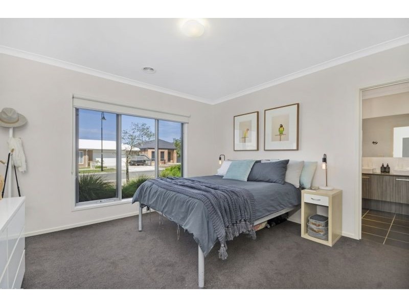 43 Curzon Drive, Ocean Grove VIC 3226