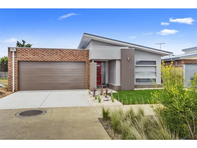 14 Point Boulevard, Point Lonsdale VIC 3225