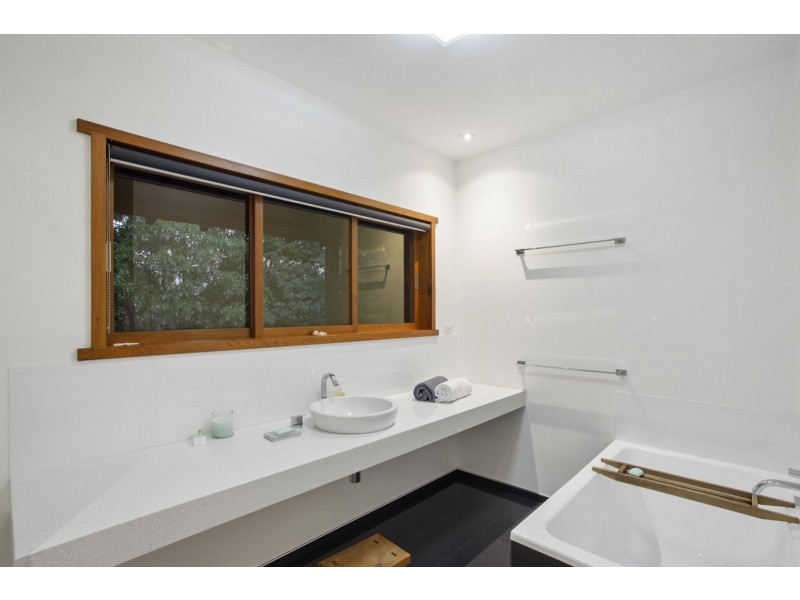 18 Henley Street, Barwon Heads VIC 3227