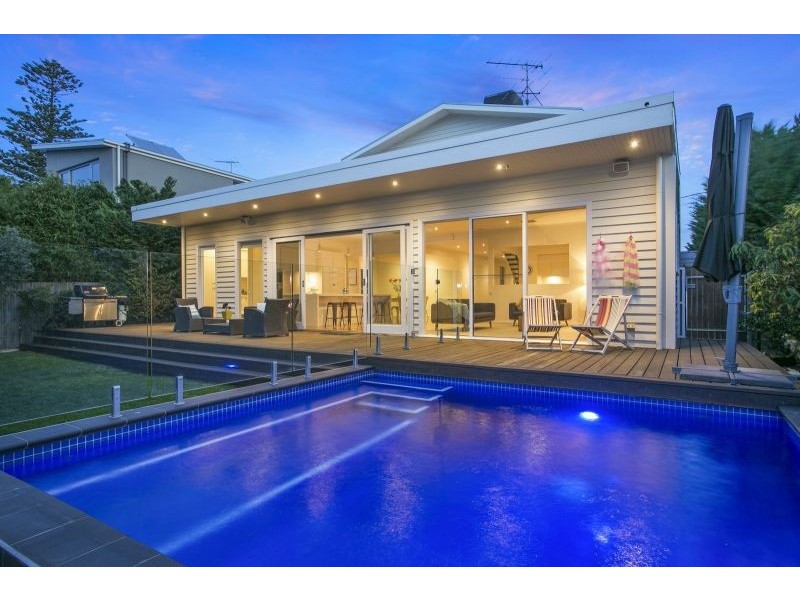 16 Queen Street, Queenscliff VIC 3225