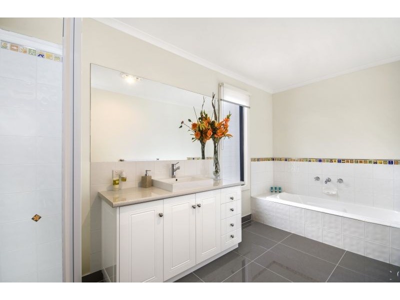 9 Arlia Mews, Ocean Grove VIC 3226