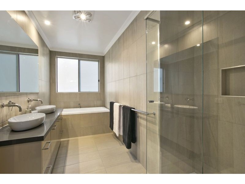 117 The Parade, Ocean Grove VIC 3226
