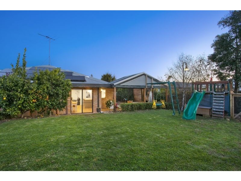 31 Oakdean Boulevard, Ocean Grove VIC 3226