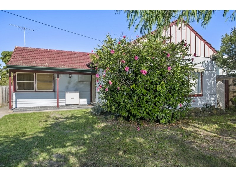 9 Punt Rd, Barwon Heads VIC 3227