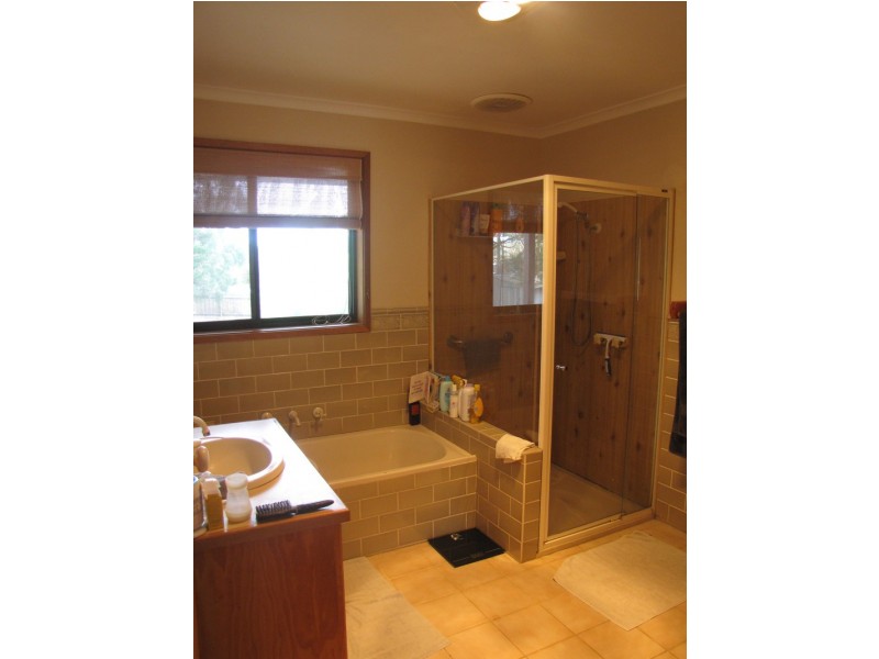 1 Wiltons Rd, Ocean Grove VIC 3226