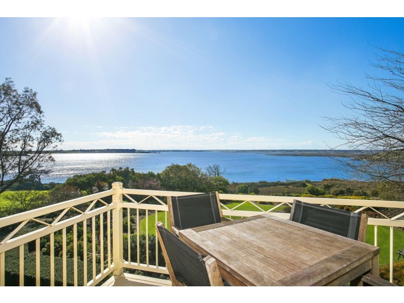 15 Staceys Road, Barwon Heads VIC 3227