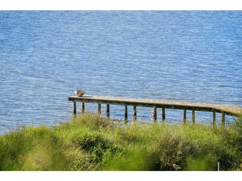 15 Staceys Road, Barwon Heads VIC 3227