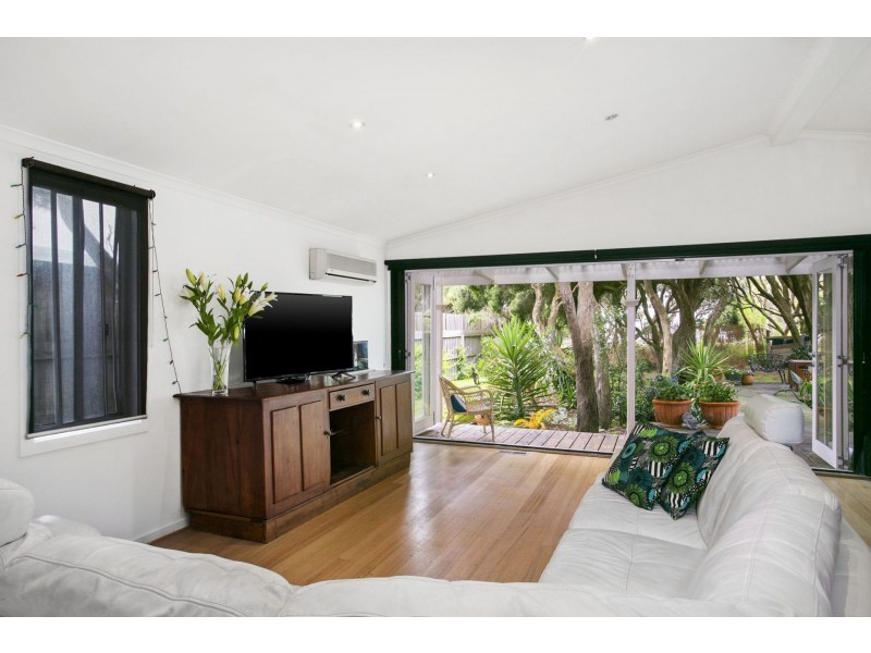 32 Saratoga Avenue, Barwon Heads VIC 3227