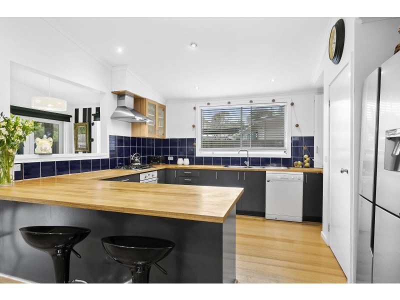 32 Saratoga Avenue, Barwon Heads VIC 3227