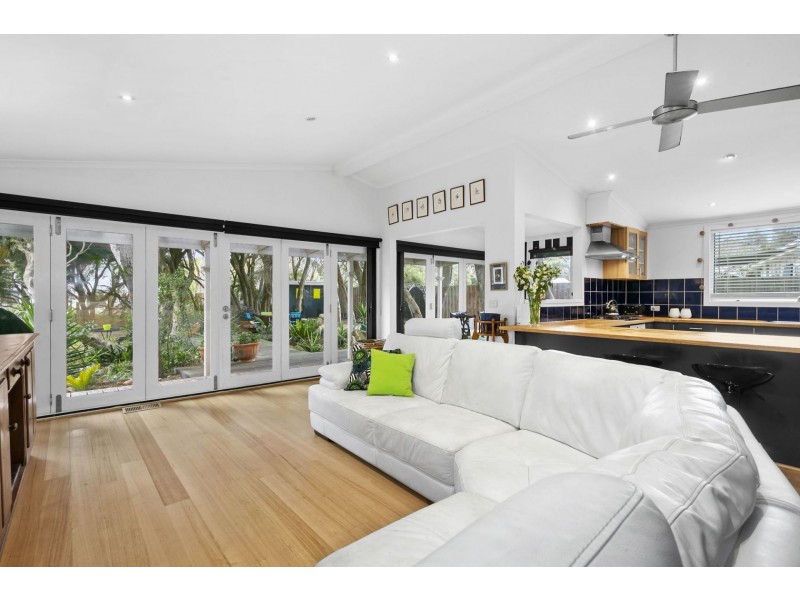 32 Saratoga Avenue, Barwon Heads VIC 3227