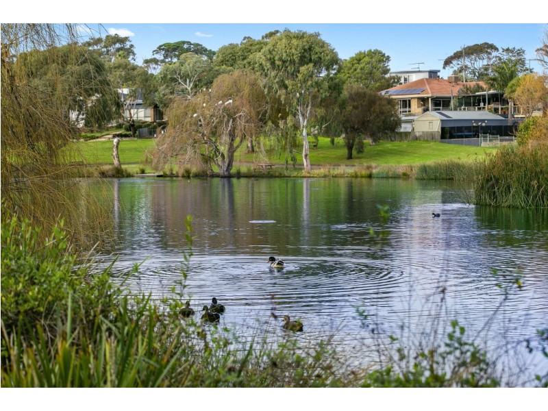 2/14 Blackwell Street, Ocean Grove VIC 3226