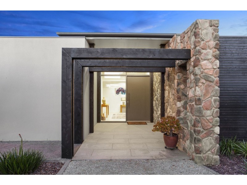 42 Second Drive, Connewarre VIC 3227