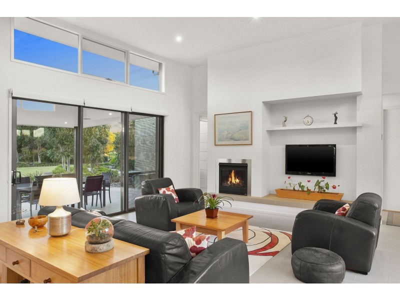 42 Second Drive, Connewarre VIC 3227