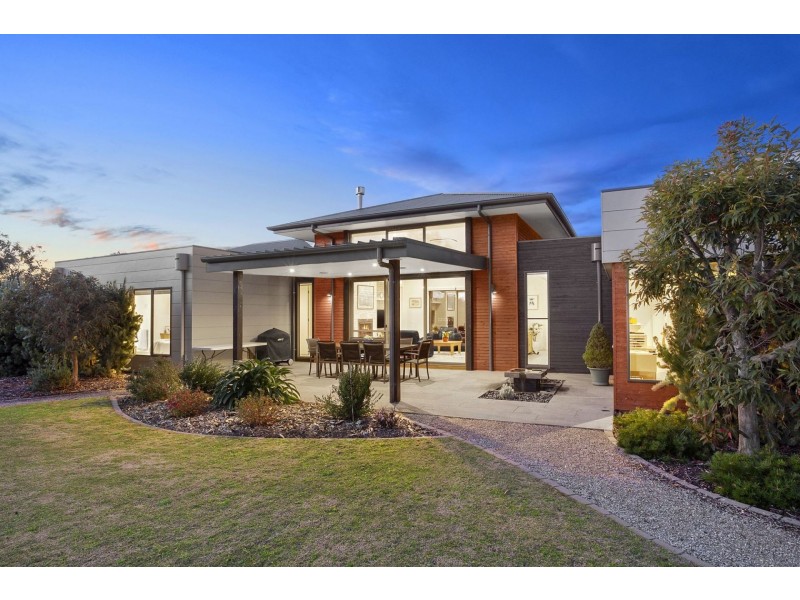 42 Second Drive, Connewarre VIC 3227