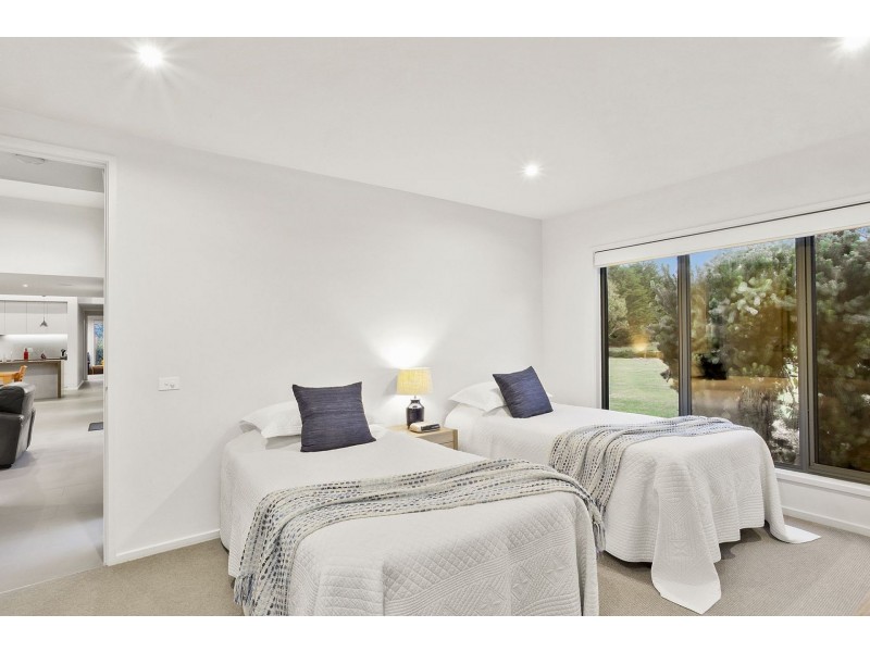 42 Second Drive, Connewarre VIC 3227