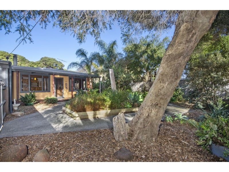 21 Saratoga Avenue, Barwon Heads VIC 3227